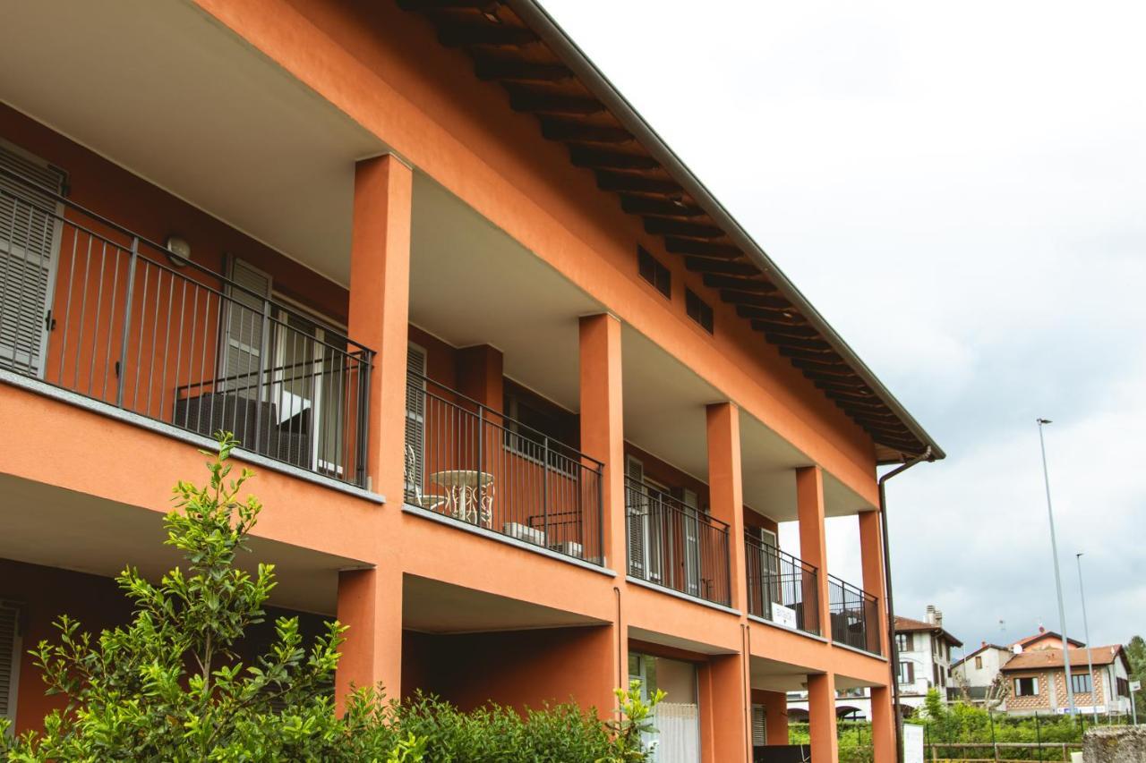 Agriturismo Familiare I Giardini Del Lago Varese Luaran gambar
